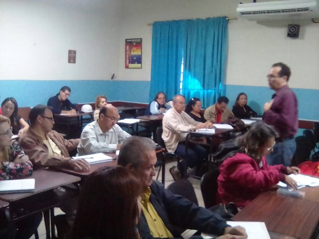 Continúa la jornada de formación y evaluación del III Momento de supervisión de la mano de <a href="/ORLANDOG70/">ORL@NDO G@RCI@</a> y la <a href="/Circuitoseduzet/">Coord. CircuitosEducativosZET</a> #Tachira @MPPEDUCACION <a href="/JauaMiranda/">Elías Jaua</a>