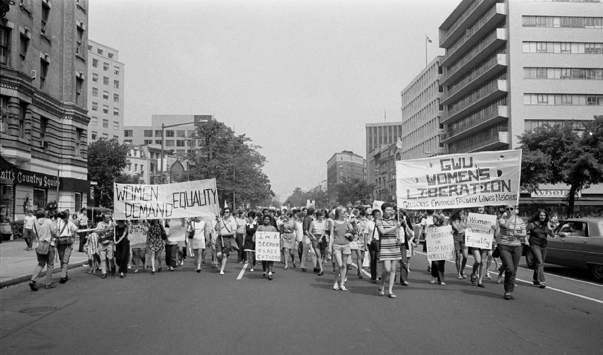 EDUC212TitleIX's tweet photo. What are some things you think Title IX should focus on in the next 10 years? How will Title IX change in the next 20 years? #EDUC212 https://t.co/Ksoetg0HrB