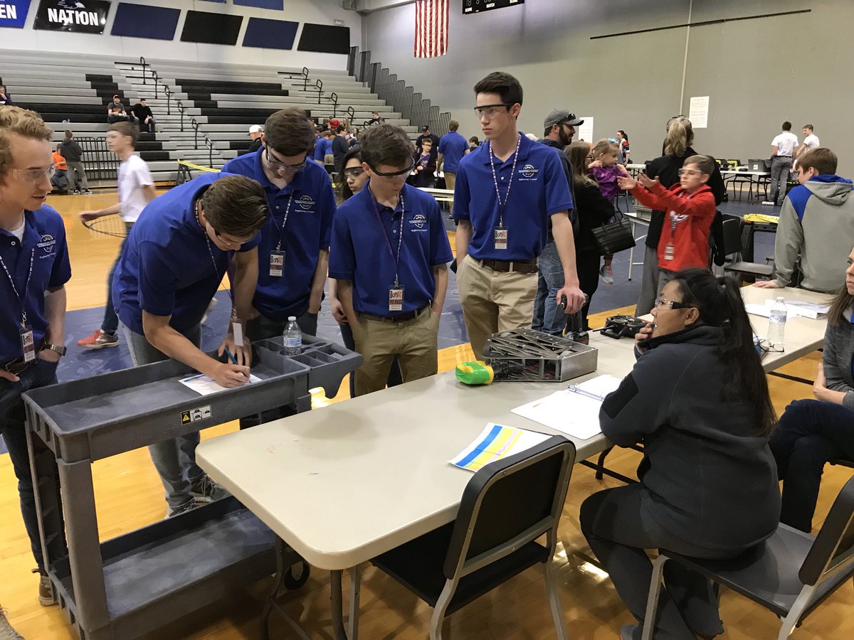 Engineer2Endure's tweet photo. Team Sphinx getting inspected #BotsKC https://t.co/qlWNDij2tC
