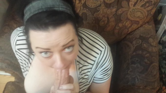 Another sale! Get one too! Throat the cock. Get yours here https://t.co/t0AxX6T4XS @manyvids #MVSales<a href="/tag/mvsales"class="tags"><span>#mvsales</span></a>