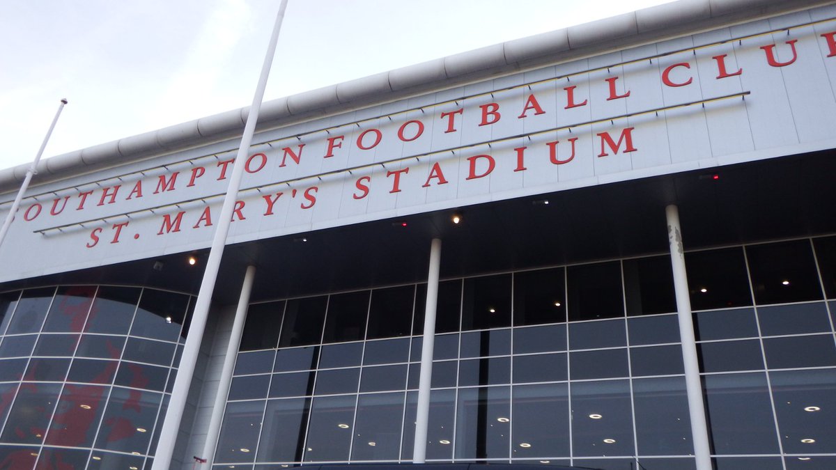 ট ইট র イングランド ドイツ サッカー留学 女子ワールドカップ予選イングランド対ウェールズ セントメリーズスタジアム 女子サッカー留学 女子サッカー サッカー留学 イングランドサッカー留学 イギリスサッカー留学 サッカー育成 なでしこジャパン