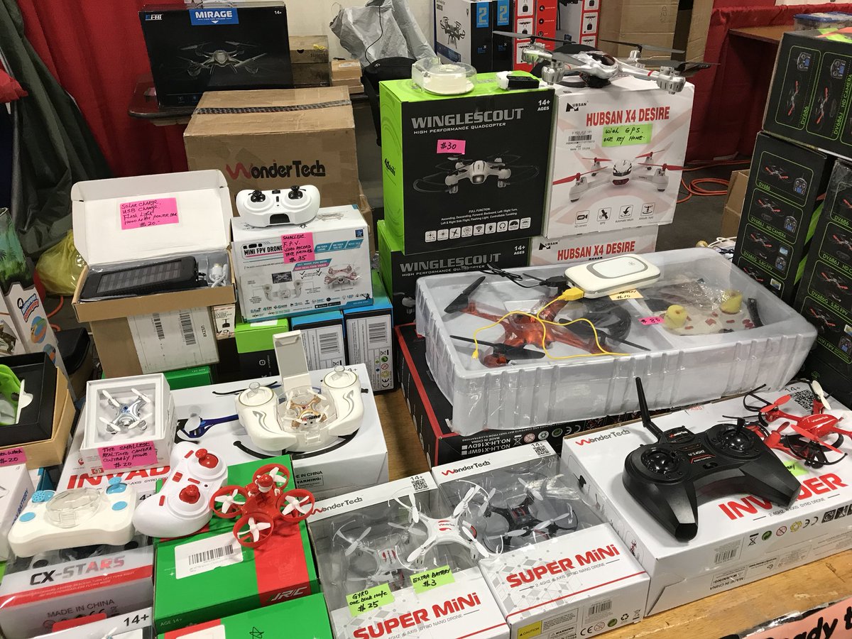 PrivateBrief's tweet photo. Lotta #drones here - #consumer and #commercial. Great to see so much variety in person.
#Toledo #WeakSignals #Toledoshow #UAV #quadcopters #WeakSignals2018 #Aerospace #dronesAreGood #dronesdaily https://t.co/FXAObt470K
