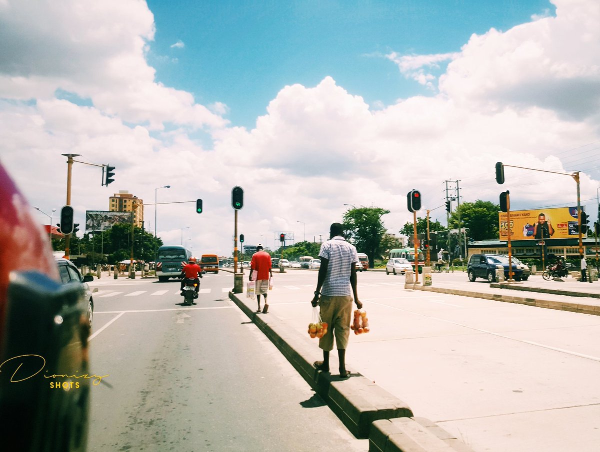 dionizy_shots's tweet image. Magomeni Almarufu Lango La Jiji..
#PichaZaSimu 
#SamsungNote5