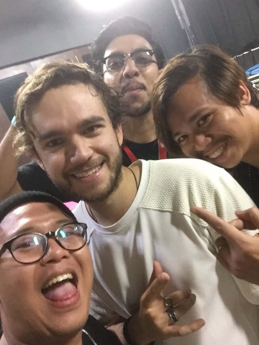 CHKSSANDWHCKBOI's tweet photo. last night was insane! @Zedd 's performance was top notch. congratulations to @futuresoundasia for the sold out show and thanks to everyone who came last night. u guys rock! https://t.co/mQgTmZZuGh