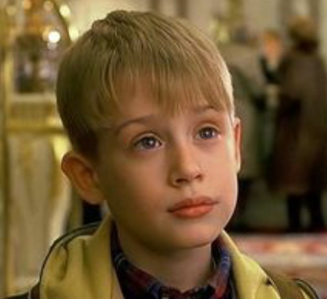 Modmuffin's tweet photo. Want to feel old?
Here's Kevin McCallister today.. https://t.co/rO2f8QsVL5