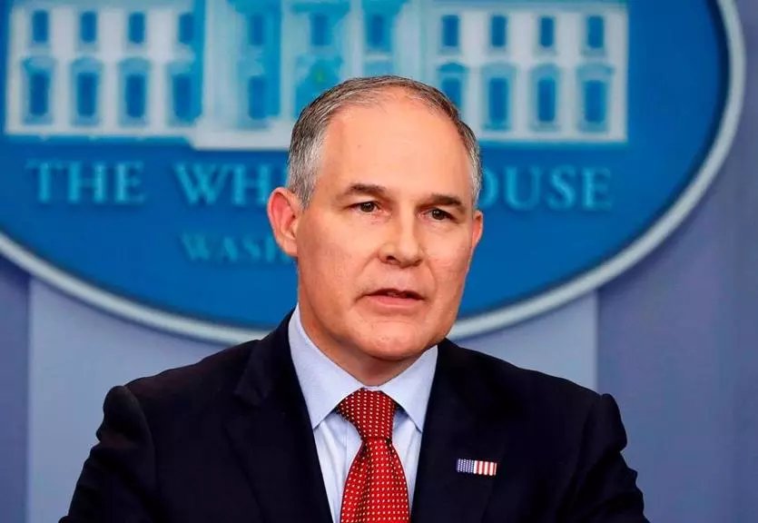 BostonGlobe's tweet photo. Environmental Protection Agency chief Scott Pruitt’s concern with his safety came at a steep cost to taxpayers, the Associated Press reported Friday. https://t.co/R5ZHQvuBkp https://t.co/WelZEaFDC0