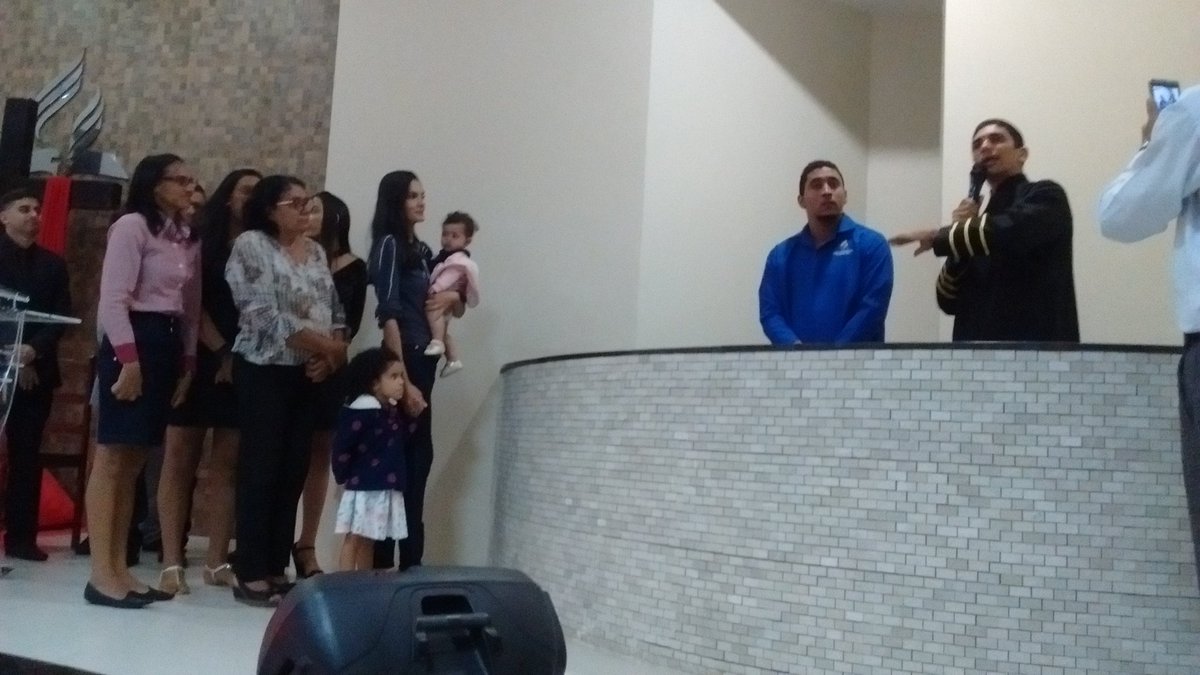 rrosebely's tweet photo. Final deo evangelismo com Batismo e Santa Ceia. #igrejaquetrabalhaIgrejaqueavança https://t.co/BYlRvfEwJ9
