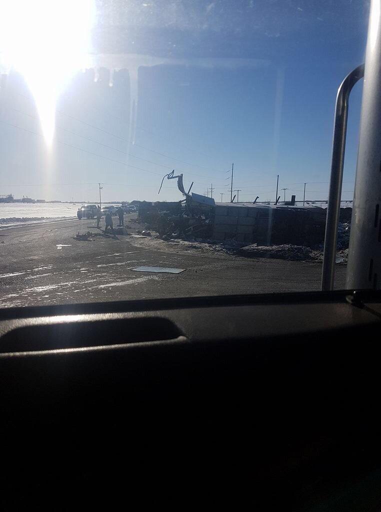 15 dead as Canadian junior hockey team bus crashes