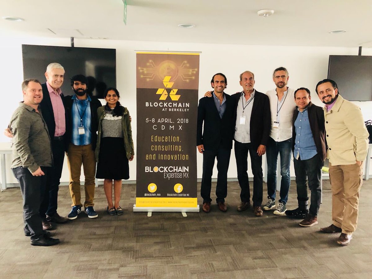 lmgtwiter's tweet photo. Con mucho éxito, juntando a distinguidos académicos y líderes empresarios financieros avanza el curso Blockchain Berkeley sobre lo más avanzado de la  ciber-seguridad de transacciones bancarias, contratos electrónicos y energías distribuidas @C3UNAM,@icf_unam https://t.co/vEmZ98VRLL