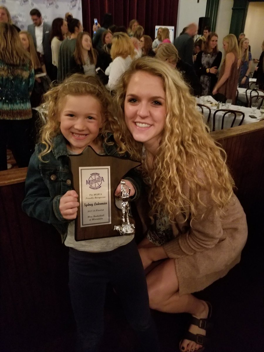 Very proud of Sydney, one of the 5 Finalists for Miss Basketball, which was awarded tonight. Still that great role model to my kids! #MNallstar2018