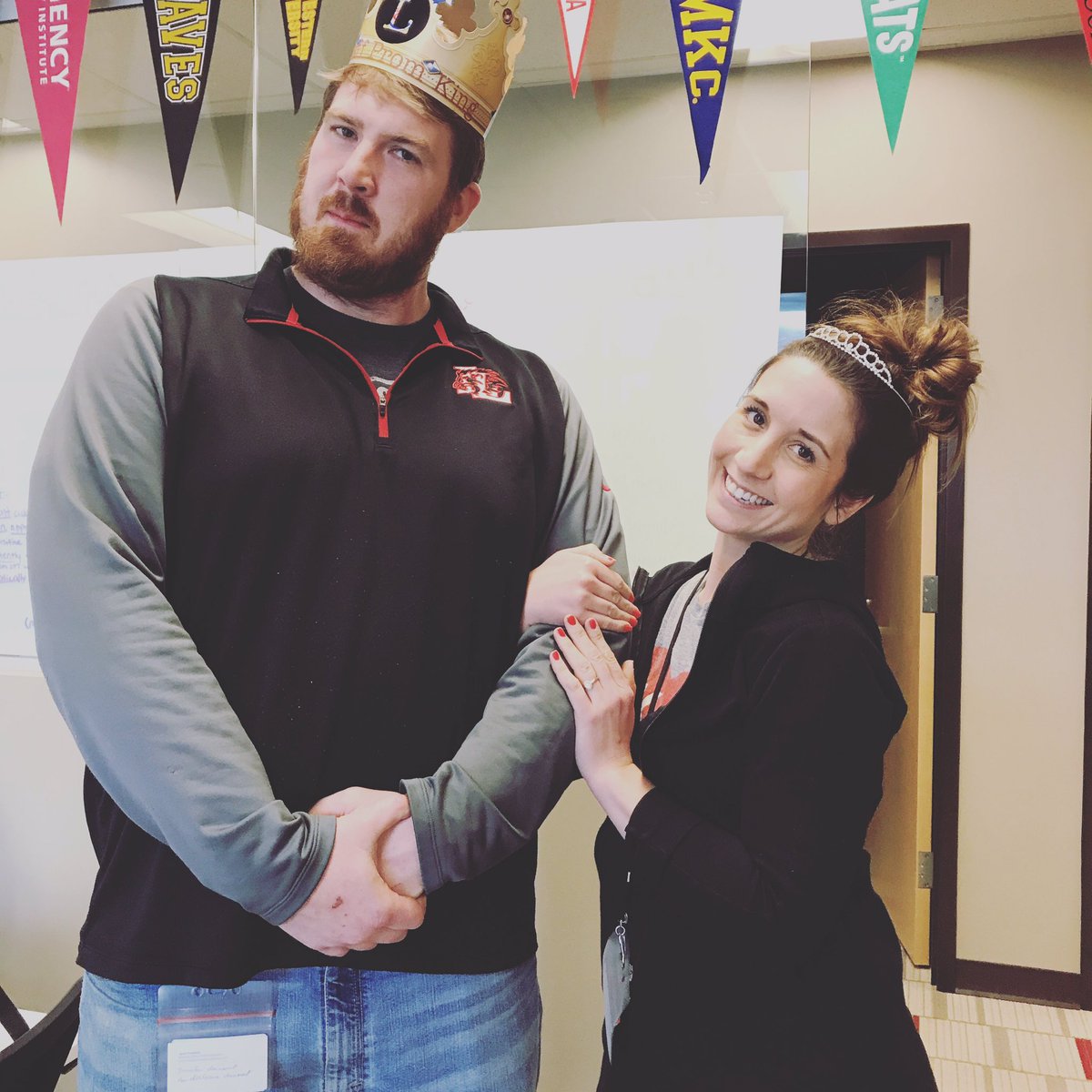 Congratulations to the 2018 Staff Prom King and Queen!