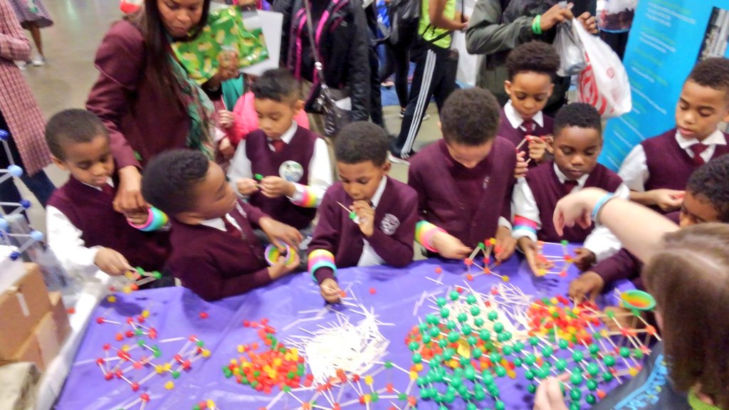 NanoEarthVT's tweet photo. Thanks for having us @usasciencefest #scifest at your #sneakpeekfriday! Here are more photos from today. We engaged with more than 1000 students about #nanotechnology! We'll be back tomorrow 💪 @VTSuN @ICTASVT @VT_Science @VTEngineering @virginia_tech https://t.co/LXfbEnMM2O