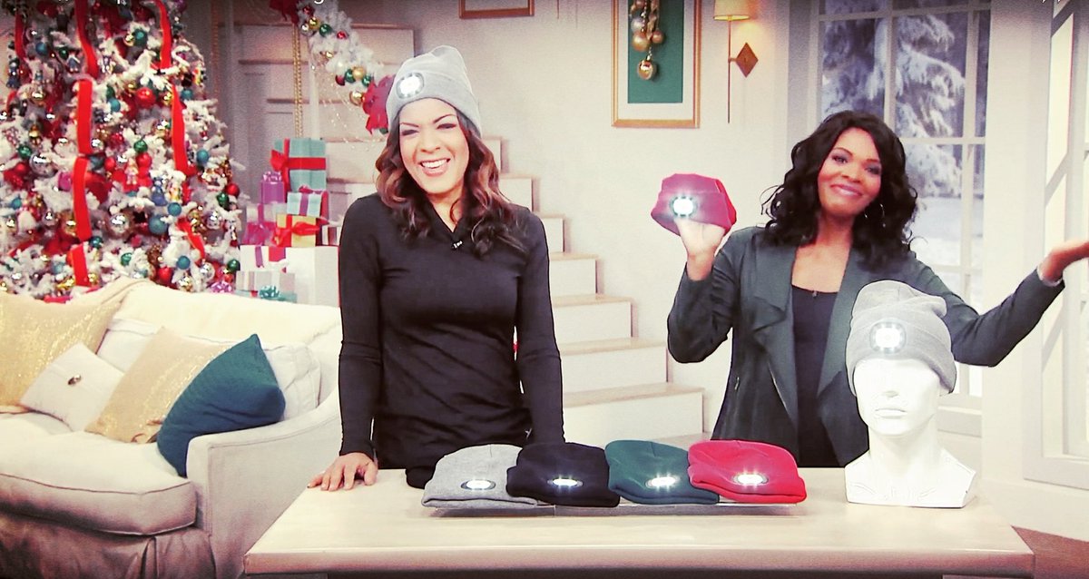 #Flashbackfriday Talk about having fun while on the job!! Black Friday on <a href="/HSN/">HSN</a>! New product launch for #headlightz my LED rechargeable beanie. It's 20 degrees in @Chicago right now. Who knew that this show would be relevant in April!? #hsn #WearableTech #Entrepreneur #innovation