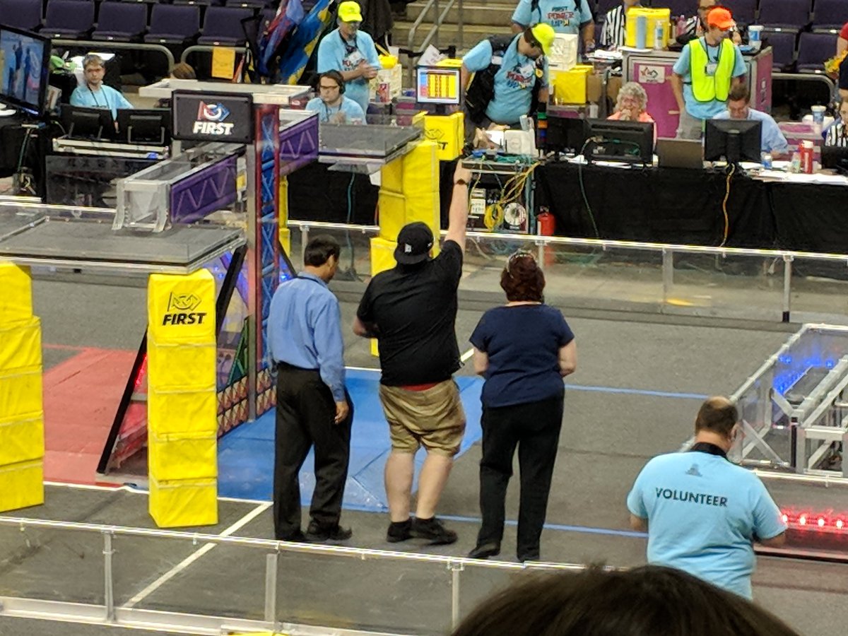 team6479's tweet photo. Huge congrats to Volunteer of the Year Adam Shroyer from @frcteam498 ! #FIRSTPOWERUP #omgrobots https://t.co/Onse2vn7O6