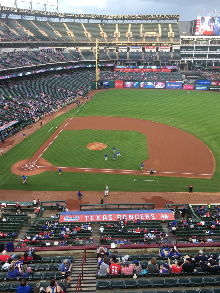 LadyTesar's tweet photo. #ItsBaseballTimeInTexas #TexasRangers @Rangers https://t.co/1K5VdSiJTQ