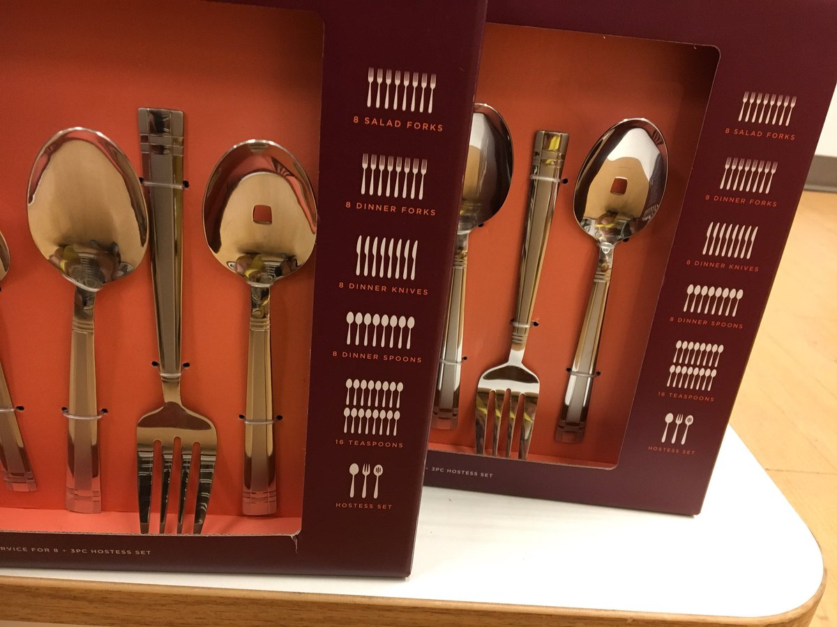 ladysparkleshoe's tweet image. Who needs a slotted spoon? That is SO 2017. Here in 2018 we have square inside spoon. It’s all you need for draining the juice! 😂 #squarespoon #slottedspoon #manufacturingerror #epicfail #cambridgesilverware #kohls @Kohls