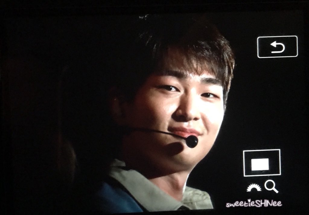 Jinki_0130's tweet photo. 1枚目見ると太ったって感じしないけど2枚目見るとやっぱり太ったって感じする← https://t.co/UNdHfT8URI