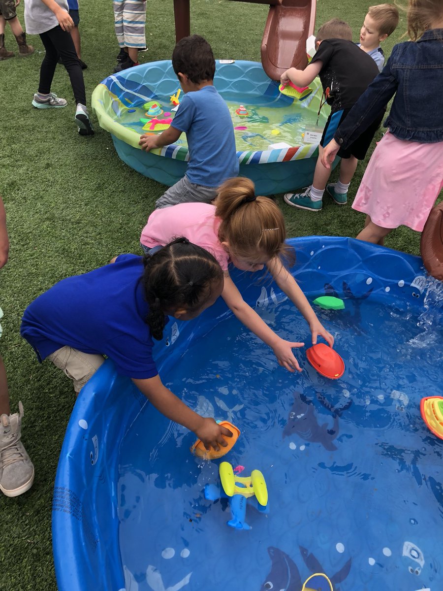 MackWeatherford's tweet photo. We ended our Transportation fun at Carver with a little splash! #CarverEEC @Palmer1Sherry https://t.co/whe2F65iUz