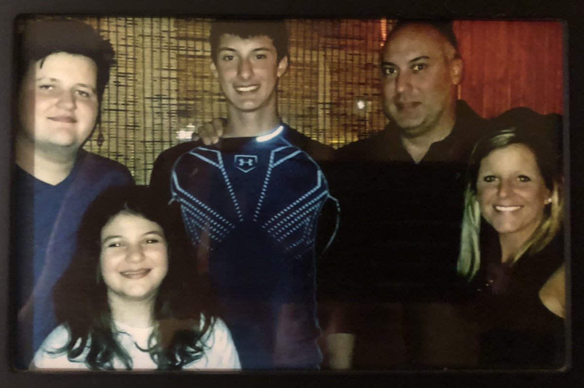 laurabramirez68's tweet photo. Happy 11th anniversary Mario @BIGDOGGBBQ love you 😍 Gnat! https://t.co/Q4e9ACh004
