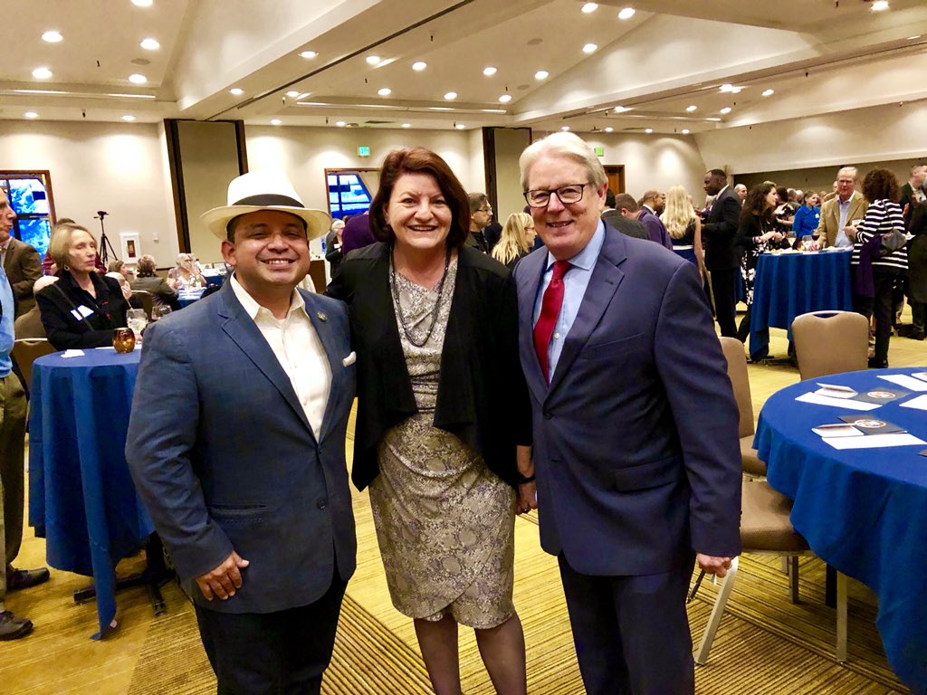 SupervisorAlejo's tweet photo. Love supporting my good friend, Senator #BillMonning, at his Quincienera birthday🎂event tonight in Monterey! Happy birthday, hermano Memo! Salud🍾! Proud to see my former Assembly colleague & now the new President Pro Tem of the State Senate @SenToniAtkins! #LovingMontereyCounty https://t.co/LsOqX1ZPrX