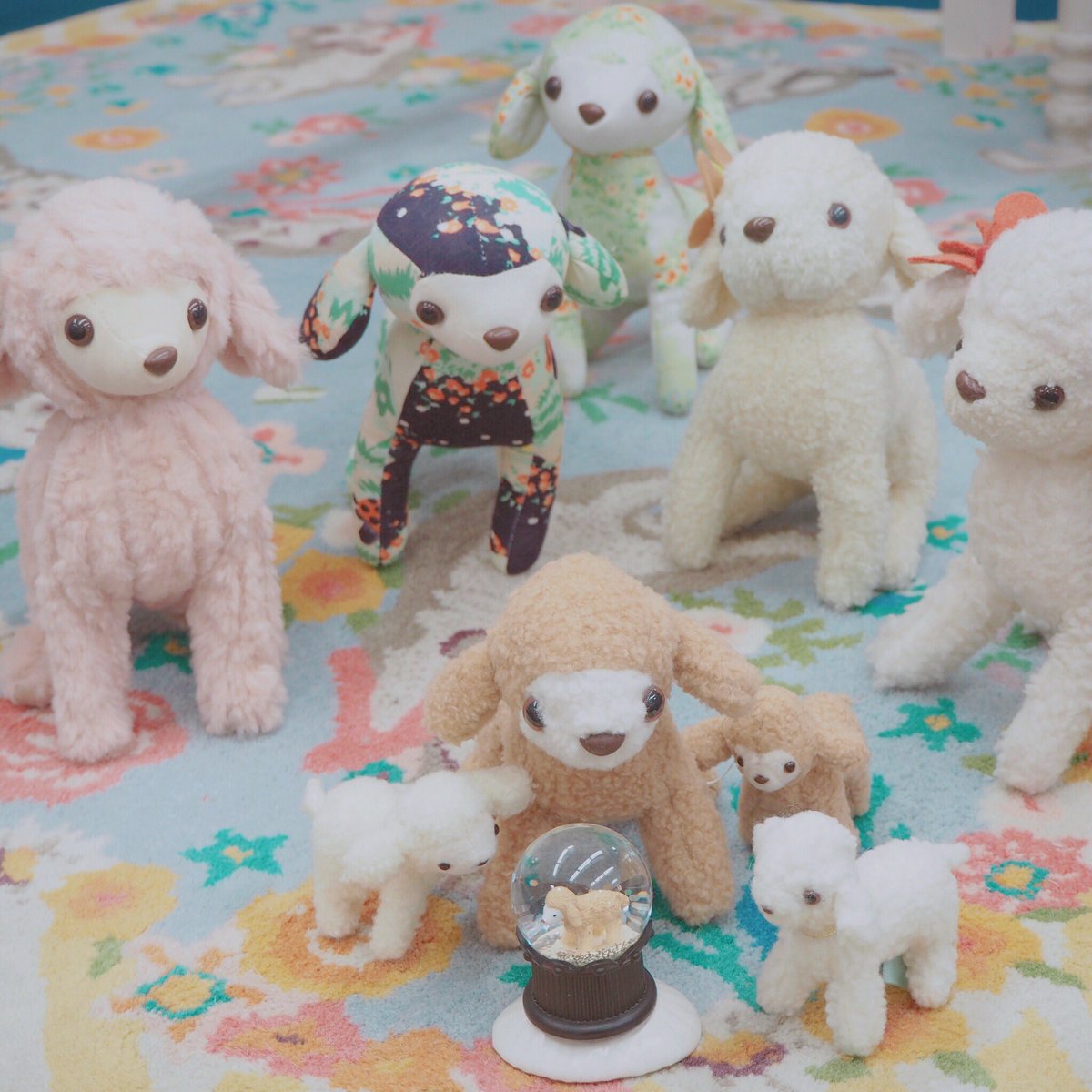 f_lippee_info's tweet photo. フランシュリッペ20周年をお祝いした、月替わりのノベルティフェア🎂✨

今日から始まる第3弾は、バンビ柄のスノードームが貰えます！詳しくはホームページをご覧下さい👩🏼‍💻

🎀20周年記念Instagram🎀
https://t.co/HfkbZ2k4RX https://t.co/UXShXBFgLr