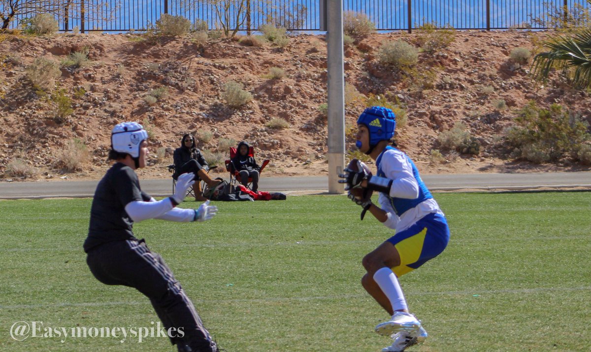 Sniperspikes3's tweet image. Ankles 😱 @PylonEliteCamps @pylonelitescout #FSPElite #Pylon #Pylon7on7