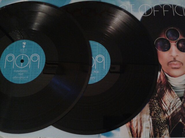 Gerbara5758's tweet photo. My entry for Record Store Day Australia, @Prince's Art Official Age LP, played with love, always 💜 #RSDAusProject #RSDAus https://t.co/c61SEAahJy