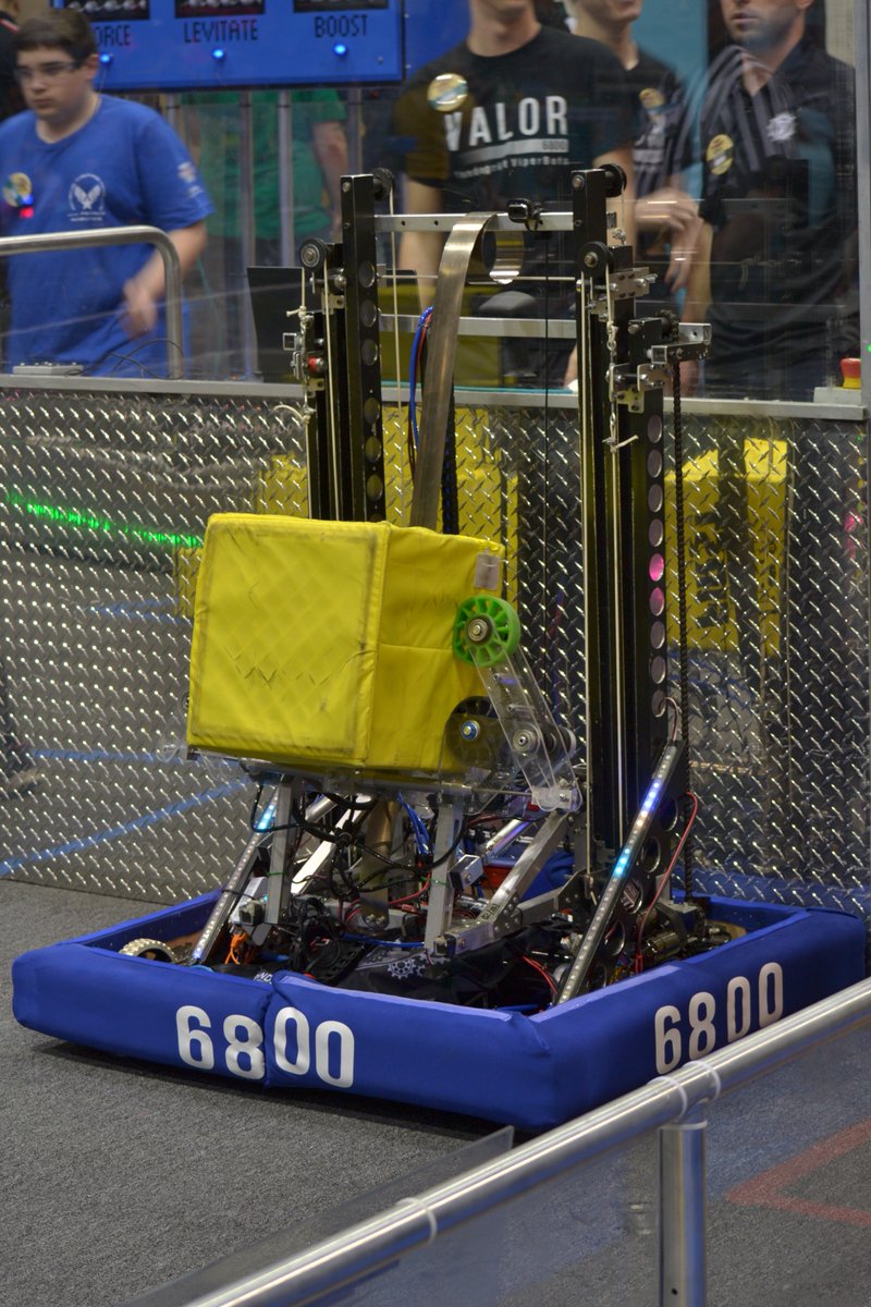 FRC6800's tweet photo. Had a pretty incredible first set of quals matches today at the Lone Star South Regional. It's been awesome packing the scale full of cubes as well as loading the vault. Fortunate to be ranked 8th currently! #FIRSTPowerUp #LoneStarSouth https://t.co/YaiJ1ysKvy