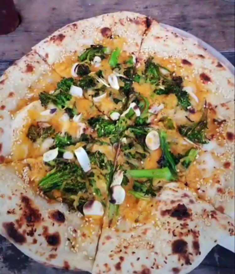 whatitdough's tweet photo. Happy Aloha Friday! We are open from 5-8:30pm and don't forget free wine from the banan truck! 🍕🍷👌 https://t.co/hJqeJxgSnE