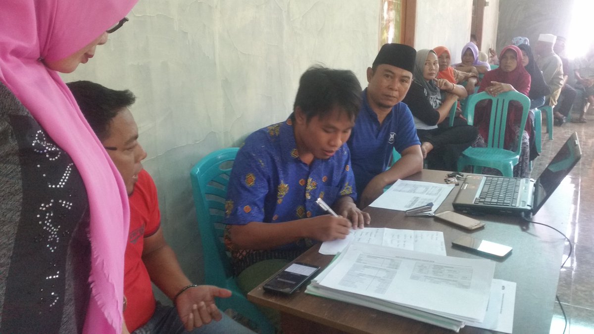 UrumiJeri's tweet photo. RAPAT PENETAPAN APBDES..DESA MOOPIYA KECAMATAN BONE RAYA.KABUPATEN BONE BOLANGO...PROVINSI GORONTALO..
@jokowi 
@SatgasDanaDesa 
@AGustin51234784 
@taufikmadjid71 
#TPPIGtlo https://t.co/cuBZdFScZP