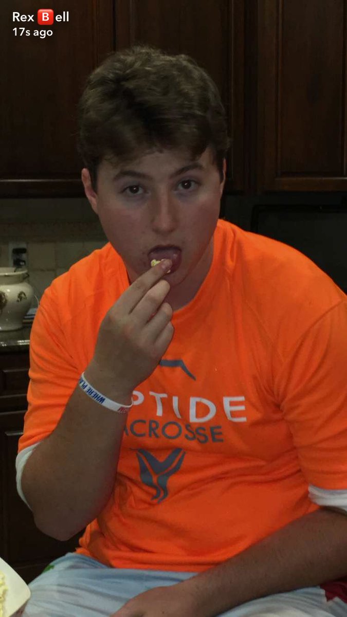 BTony22's tweet photo. Happy bday ya hoser! 🎉🎉hope u have a lit on bro 👌🏽🔥
#kanichewa 🤙🏽
@Connorbaisley https://t.co/dOEJjltBI7
