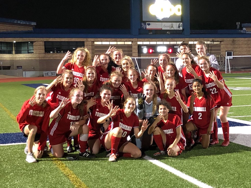 TOMGSOCCER's tweet photo. THIS.JUST.HAPPENED.
2018 Regional Quarterfinal Champions.  
#LegendsMADE https://t.co/VFSqXMKmAN