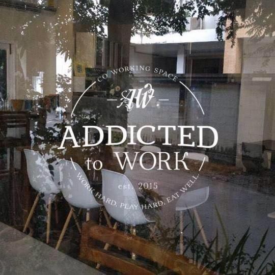 SpeedHoundHQ's tweet photo. Addicted to Work
Chiang Mai, Thailand
Avg. Download: 48.1 Mbit/s
Avg. Upload: 22.0 Mbit/s
https://t.co/GR0MJePZZF

#SpeedHound #SpeedTest #DigitalNomad #ChiangMai #Thailand https://t.co/B6QEndwzRF
