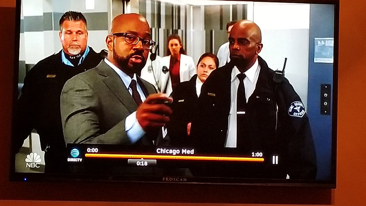 TrindaLOwens's tweet photo. Watching my brother on tv, Chicago Med this past Tues Season 3 Episode 14. Following his dreams. He's an #alabamagrad #alabamaalumni #mismajor #hesails #heacts #hewrites #heruns #chicago #chicagomed #alabamaraised #mybrother https://t.co/vtuyKgyBlo