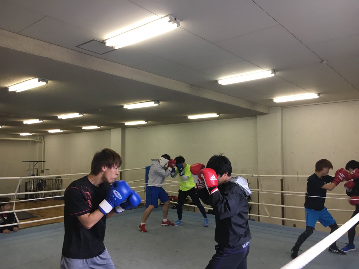 BOXINGryukoku's tweet photo. 今日は見学に2名来てくれました😃
ありがとうございました！
まだまだ部員・マネージャー募集中です！
気軽に見学お越しください⭐︎
お待ちしています🌈

練習予定🌸
平日 17時〜
土曜 10時〜
日曜 休み

⬇︎今日の練習風景🥊 https://t.co/UGjAH7XYoI