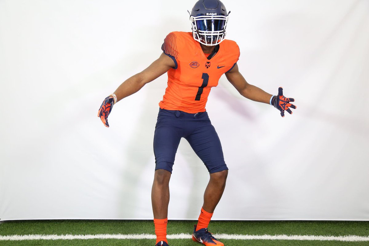 A1Isaac1's tweet photo. Had a great Syracuse visit 🍊 @CoachNJ_Monroe @KramerCook @HOPChiefsFBall https://t.co/PREavOy72Y