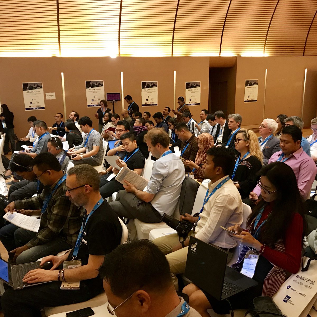 A hundred of journalists from 8 Southeast Asia countries and Europe are in Jakarta for the #4masia forum