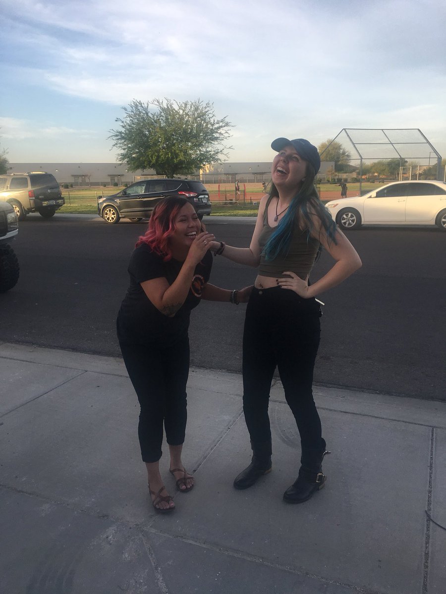 iamKatieHolland's tweet photo. haven’t seen my girl in over a year 💓 made my heart very happy today 🌻 https://t.co/DeMkSPKqKW