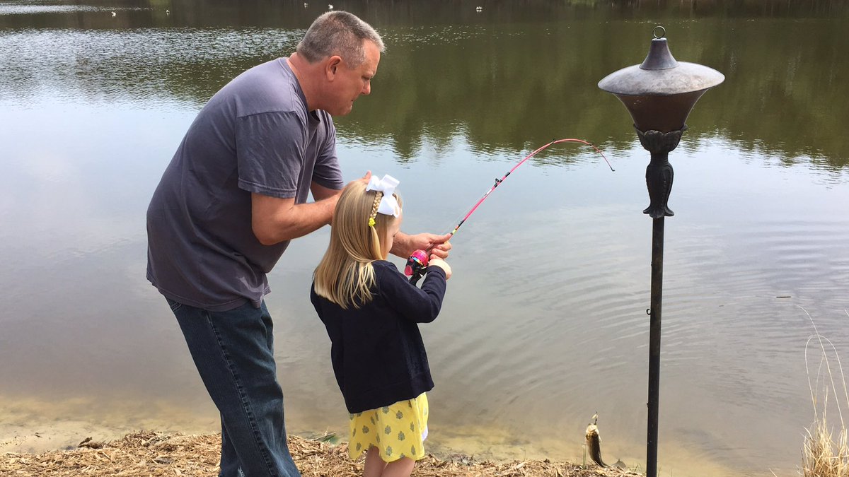 SundayCircleFrm's tweet photo. Teach a child to fish and they’ll never be hungry #EasterWeekend2018 https://t.co/wBXzp8tjDz