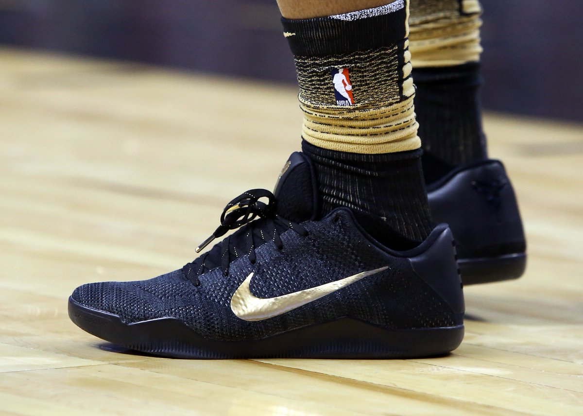 fade to black kobe 11