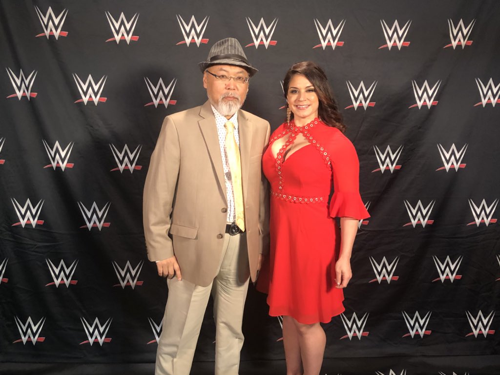 AngelesDeSarah's tweet photo. #WWEHOF https://t.co/CuL1i5mhdg