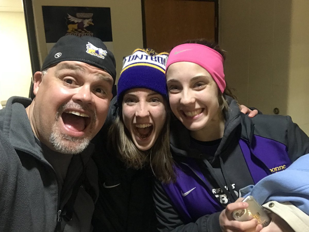 CheapSeatsPhoto's tweet photo. #CelebSighting from tonight’s @FBUGriffinsMVB game! @colleengosser & @katie_gosser | One of them PR’d at their track meet too! #DBMade @BishopDuBourg @FearTheCavalier Alumnas! https://t.co/GlGZoWJOkb