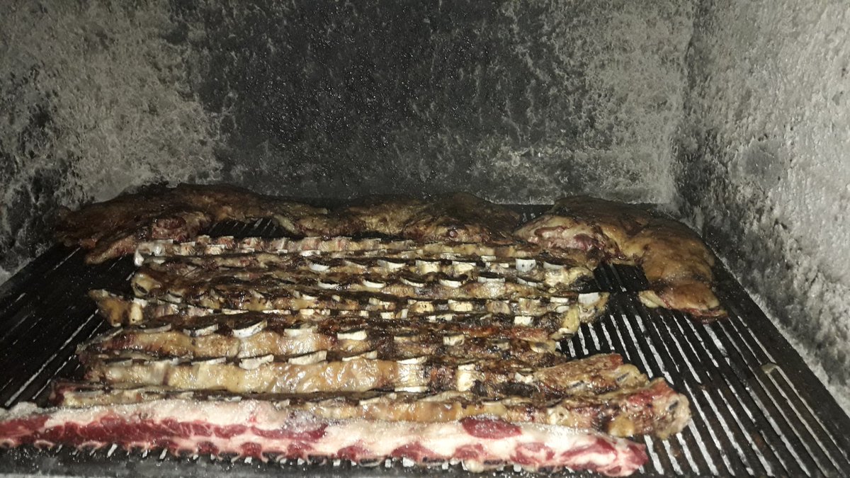luchotec26's tweet photo. Todo el grupo de la Davis y voley de @TyCSports unidos en un gran asado del viernes por la noche
@MJaite64 @hugoconte7 @jotamrinaldi @JoseMontesano @turumunuera @LeanSteeb @FabriRaco @VientodeAdentro @JLarre85 @SebaVolpe @LDelfante @bernanft https://t.co/GqJp43aS85
