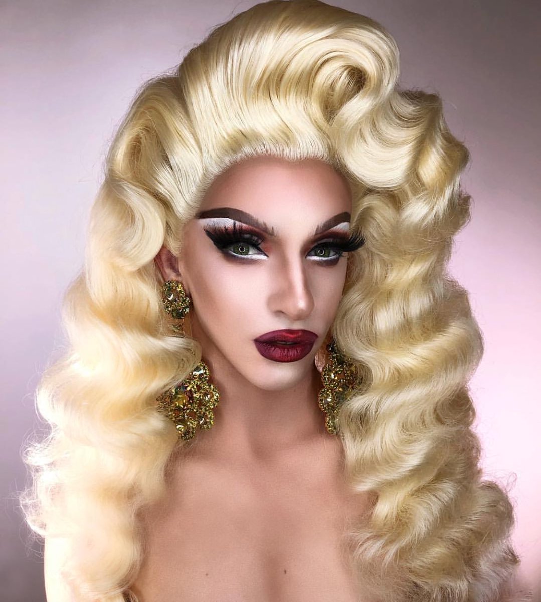 kweensofdrag tweet picture