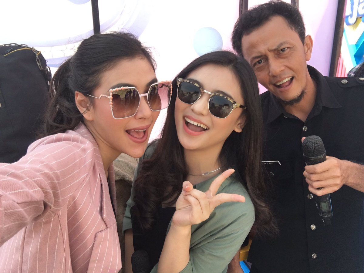 Debby Shinta tweet media
