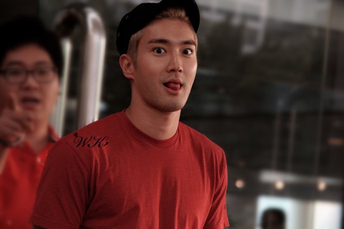 Happy Birthday my boy, Choi Siwon! I\m happy for you!!!          