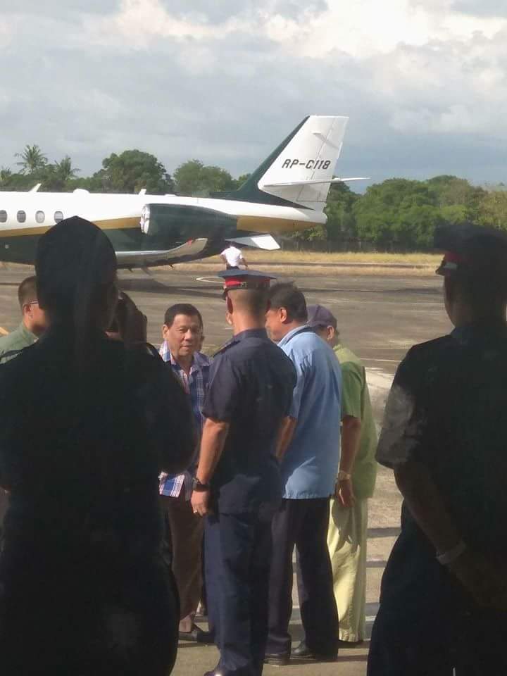 RogasMichael's tweet photo. PRRD in Mindoro https://t.co/DwKOZRlIpo