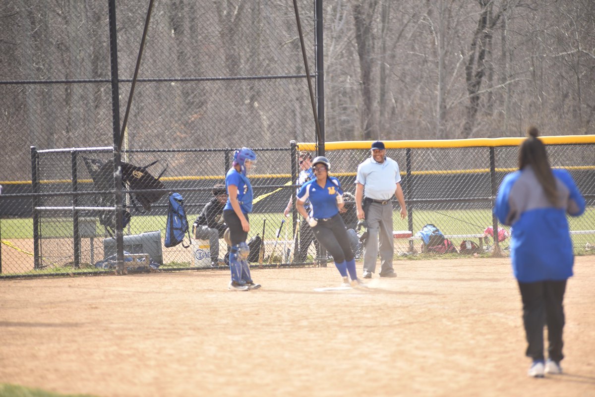 bjwardsports's tweet photo. @WiseSoftball with the inside the park homer. @WisePumaSports getting it in today. https://t.co/U8YPg30T2J