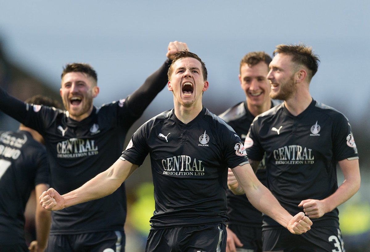 FalkirkFC's tweet photo. ⚽️ #DERBYDAY! 
🆚 Dunfermline Athletic  
🏆 Ladbrokes Championship
📅 Saturday 7th April
⏰ 3:00pm 
📌 The Falkirk Stadium 
🎟 Pay at the gate  
📺 | 📻 @FalkirkTV 
#️⃣ #COYB https://t.co/5TkfutfWn3