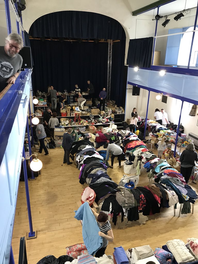 The Big set up is under way, only 45 mins until the doors open #lewes #jumbojumble #bargainhunter <a href="/SussexWhatsOn/">WhatsonEventsSussex</a> @lewes <a href="/VivaLewes/">Viva Lewes</a>